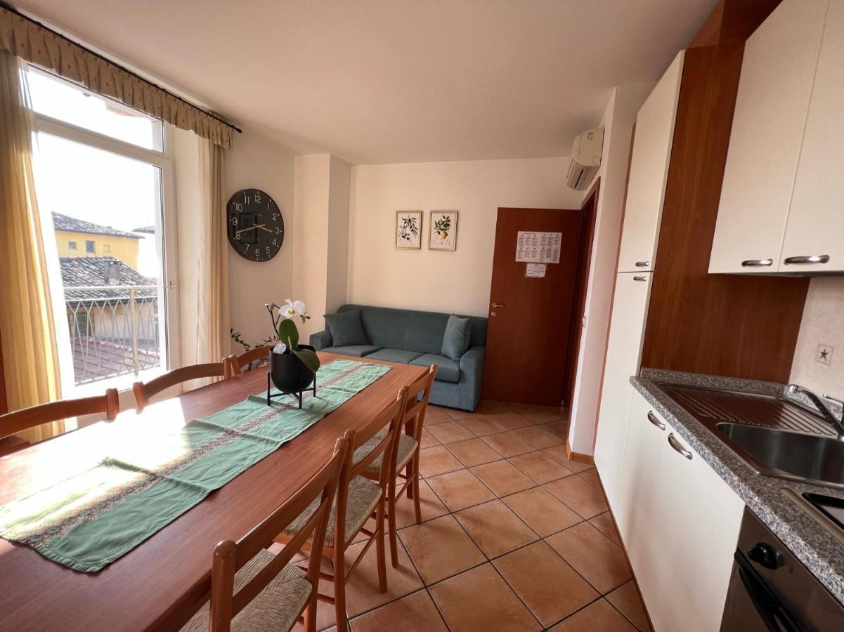 Appartamenti Baia Azzurra 3. Torbole Sul Garda Exteriör bild
