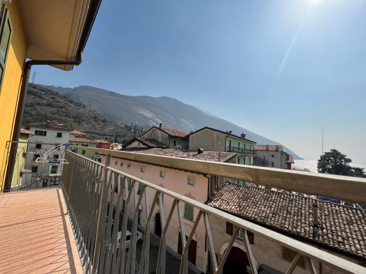 Appartamenti Baia Azzurra 3. Torbole Sul Garda Exteriör bild