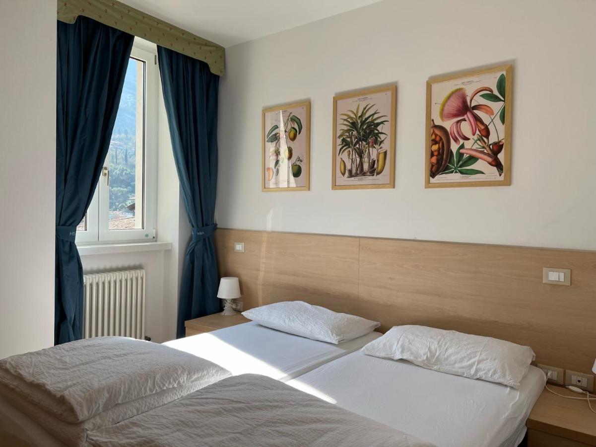 Appartamenti Baia Azzurra 3. Torbole Sul Garda Exteriör bild