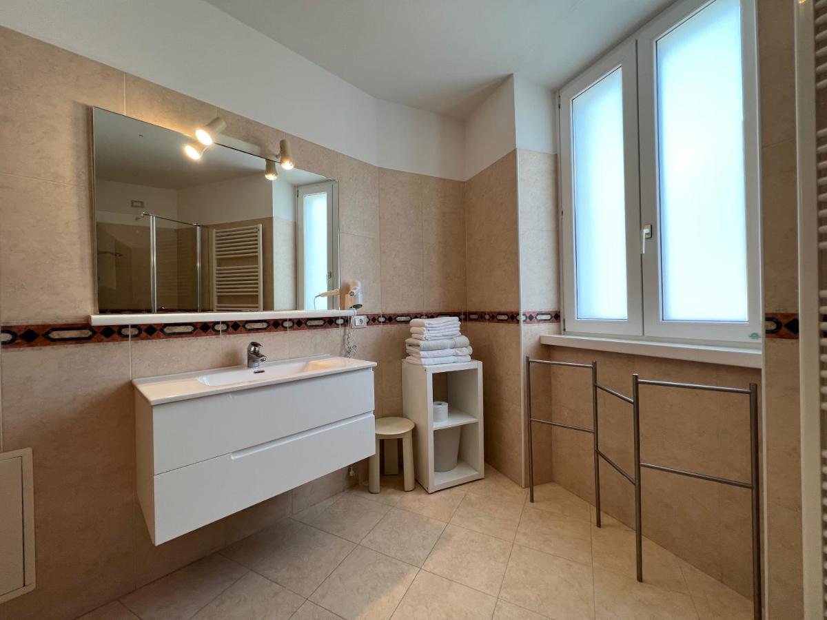 Appartamenti Baia Azzurra 3. Torbole Sul Garda Exteriör bild